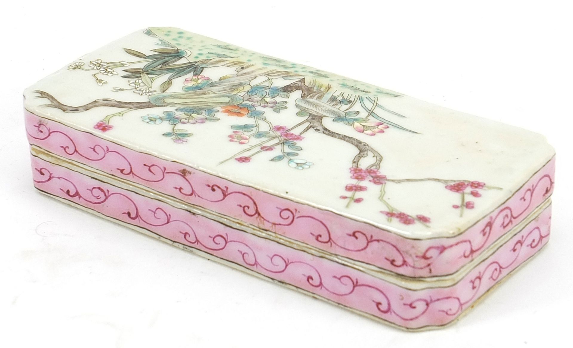 Chinese porcelain scribe's box and cover hand painted in the famille rose palette with flowers and - Image 2 of 4