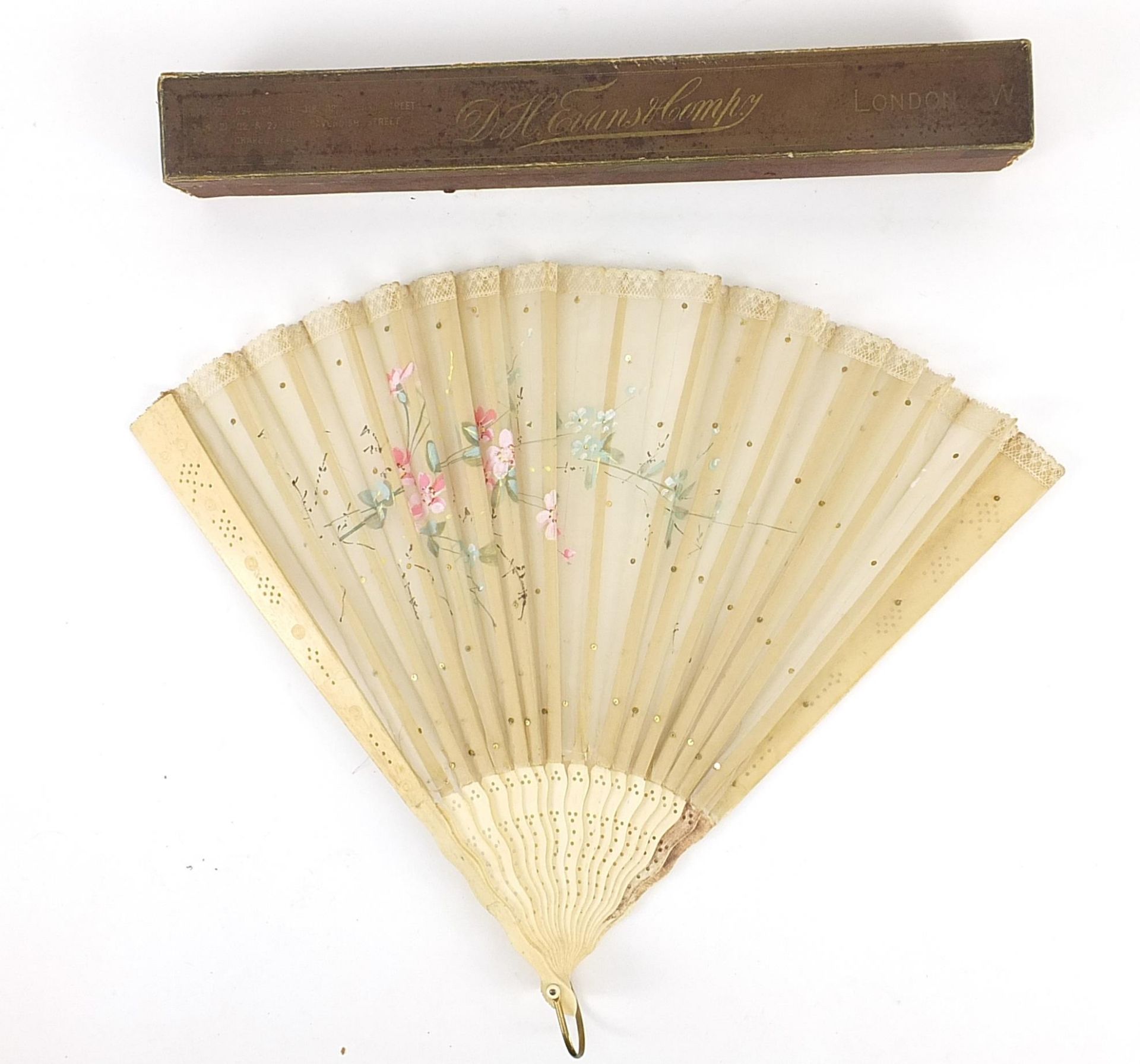 Large Victorian bone and silk brisee fan hand painted with flowers, 33cm in length Overall in - Bild 2 aus 2