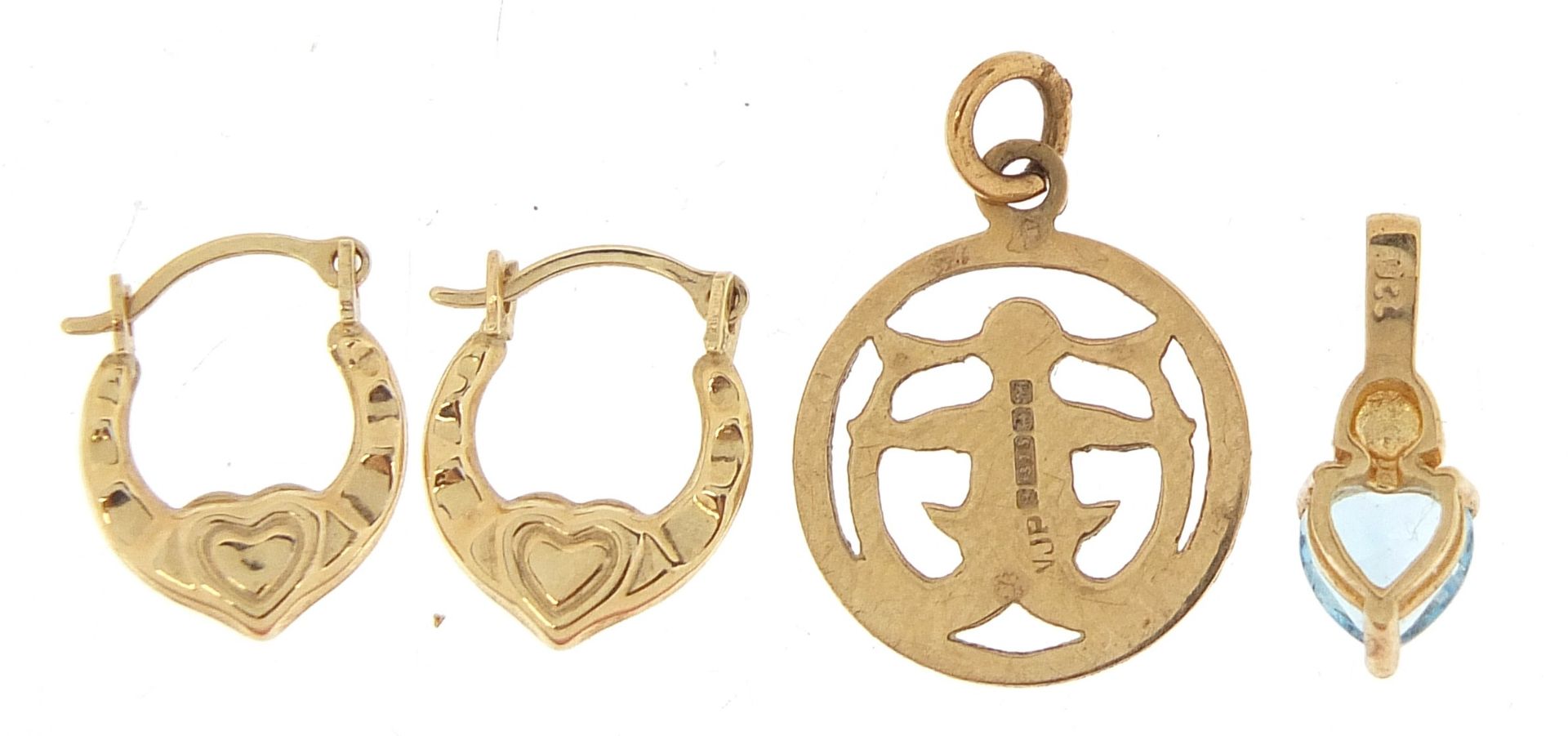 9ct gold jewellery comprising a blue stone love heart pendant, pair of love heart hoop earrings - Bild 2 aus 3