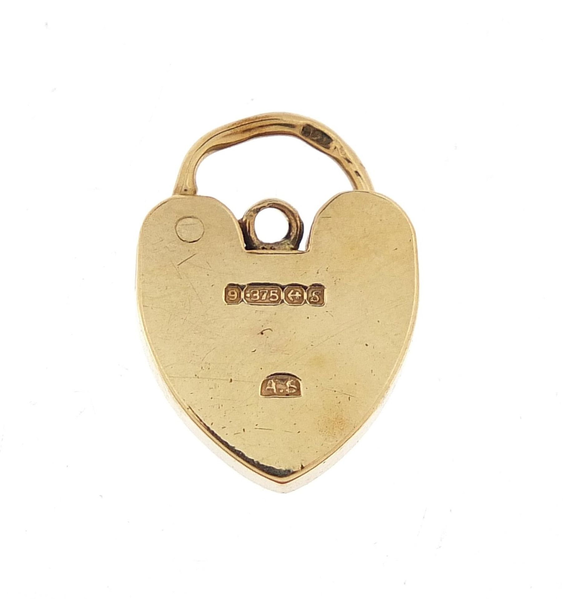 9ct gold love heart padlock, 2cm high, 2.7g - Bild 2 aus 2