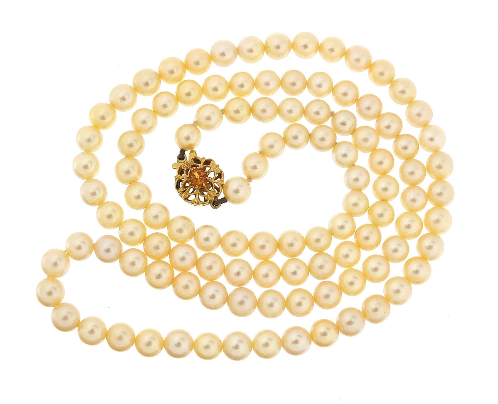 Single string pearl necklace with 9ct gold citrine clasp housed in a K L Brown & Son Ltd Sheffield - Bild 2 aus 5
