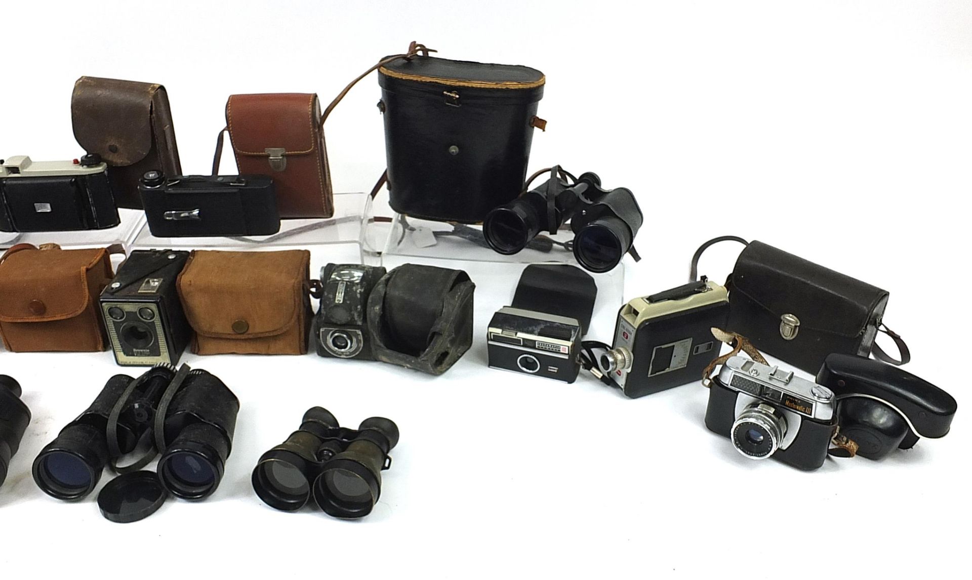 Vintage and later cameras and binoculars including Kodak and Barr & Stroud - Image 4 of 4