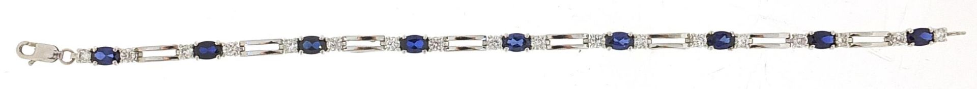 Silver, blue sapphire and cubic zirconia bracelet, 20cm in length, 9.8g - Bild 2 aus 3