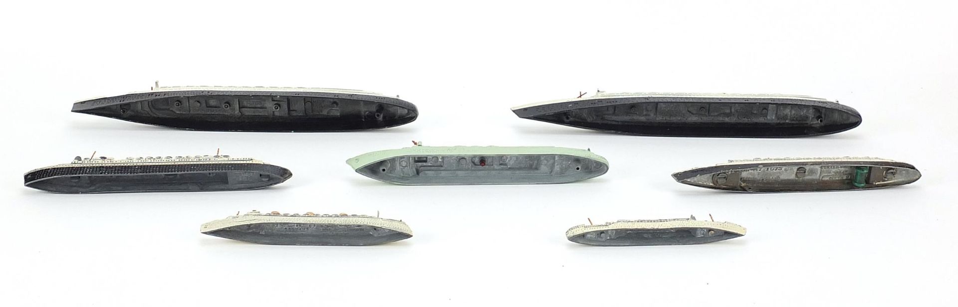 Seven Dinky and Tri-ang diecast metal ships - Image 5 of 5