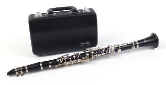 Yamaha ebonised four piece clarinet numbered 26II, housed in a fitted case