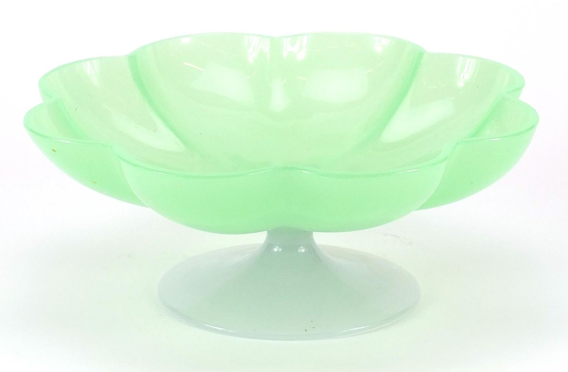 Green glass flower head pedestal bowl, 9.5cm high x 23.5cm in diameter