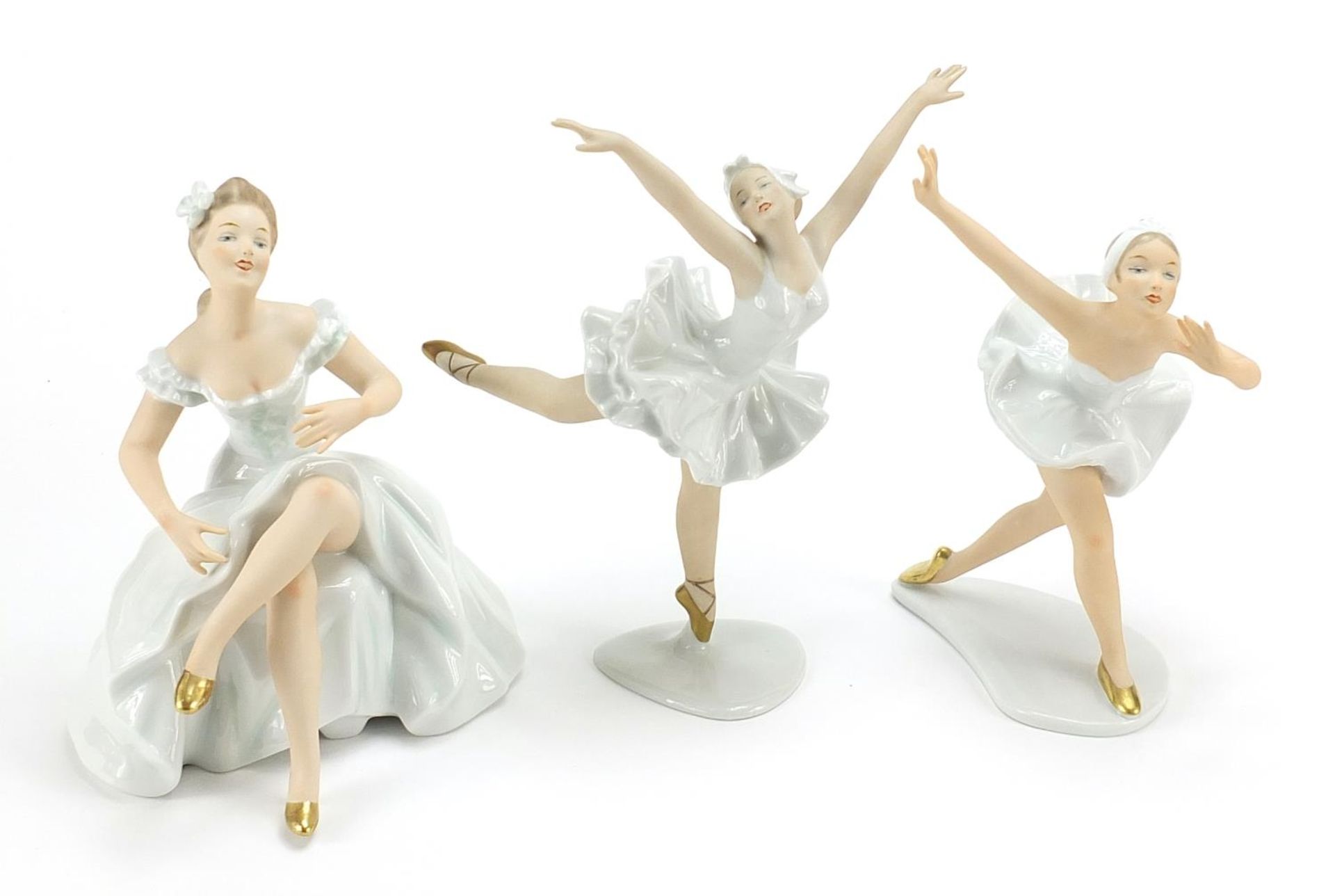 Wallendorf, Three German porcelain ballerina figurines, the largest 23cm high