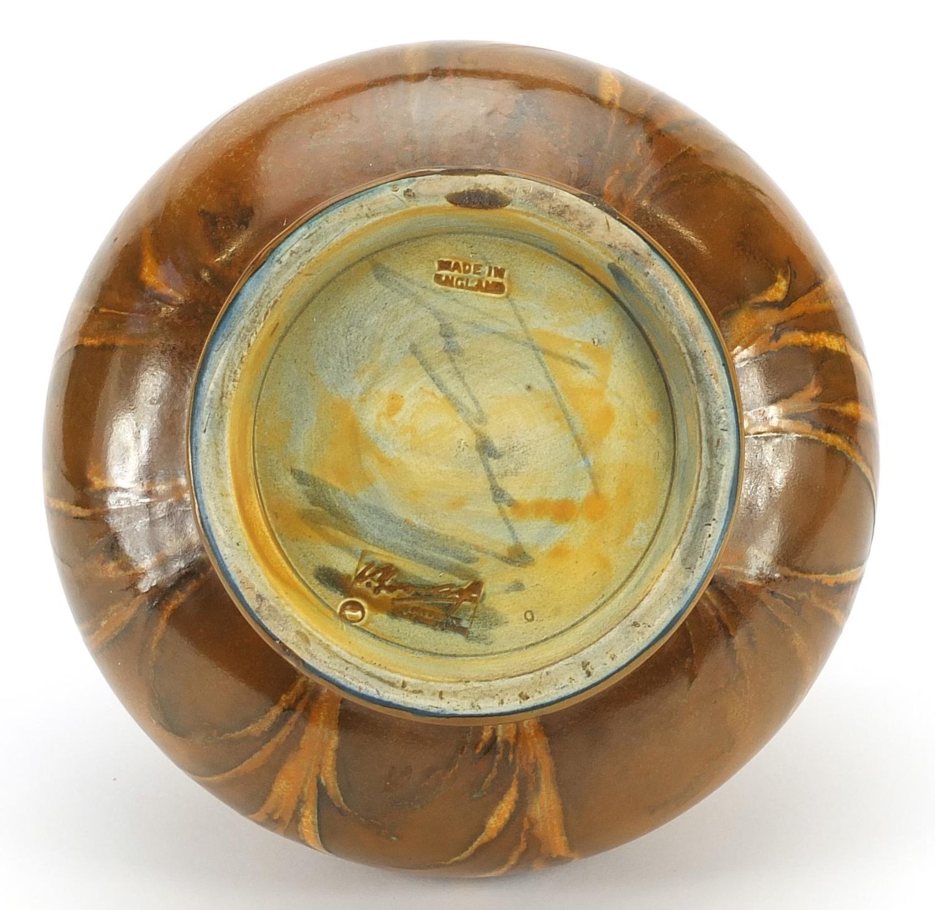 William Moorcroft pottery vase having a mottled orange glaze, 15.5cm high - Bild 3 aus 4