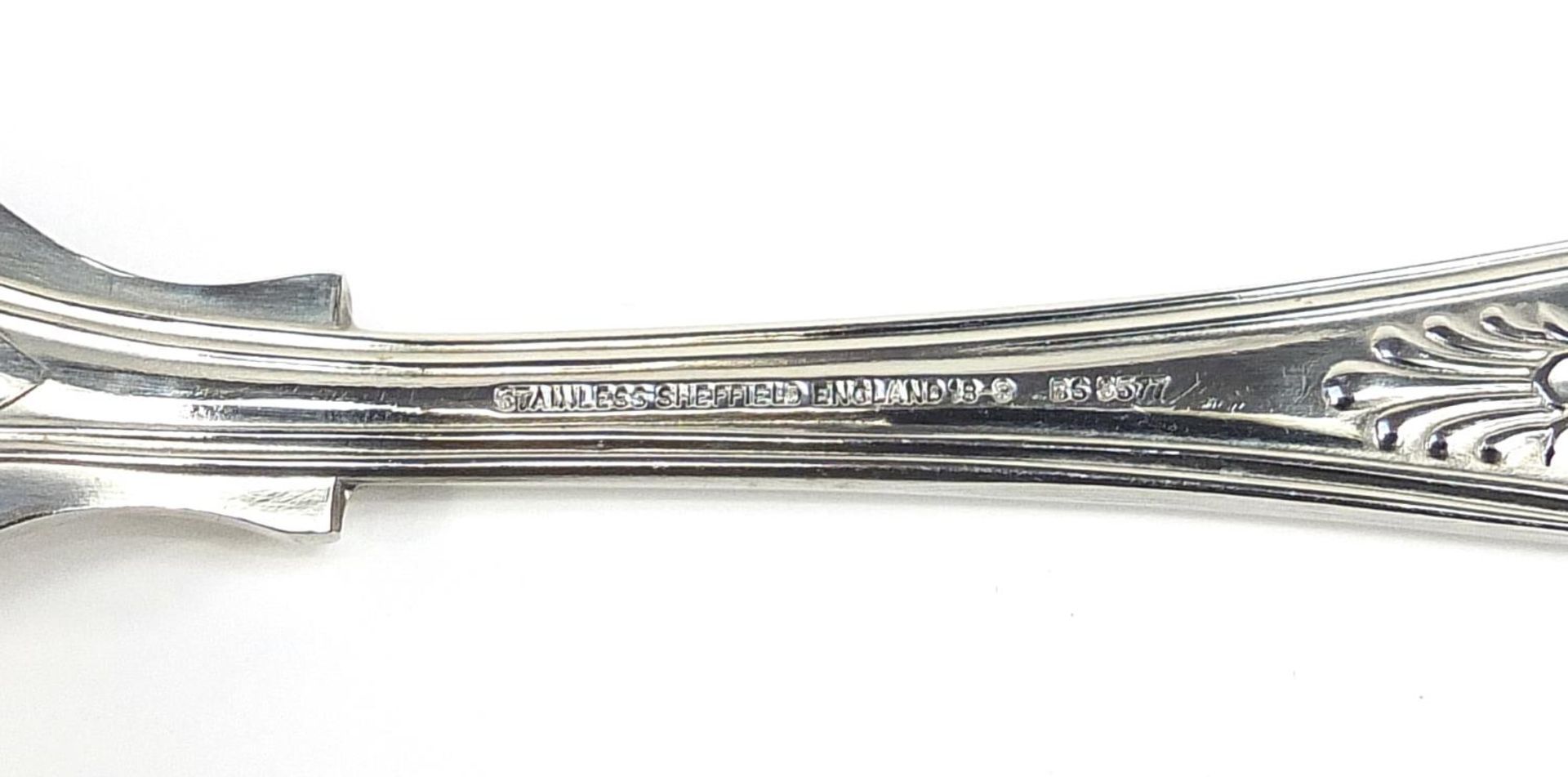 Six place canteen of Sheffield silver plated cutlery, 39cm wide - Image 5 of 7