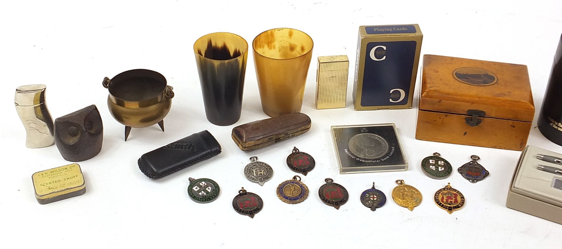 Objects including a 1922 silver and enamel Great Eastern Railway jewel, sports jewels, lighters, - Bild 2 aus 3