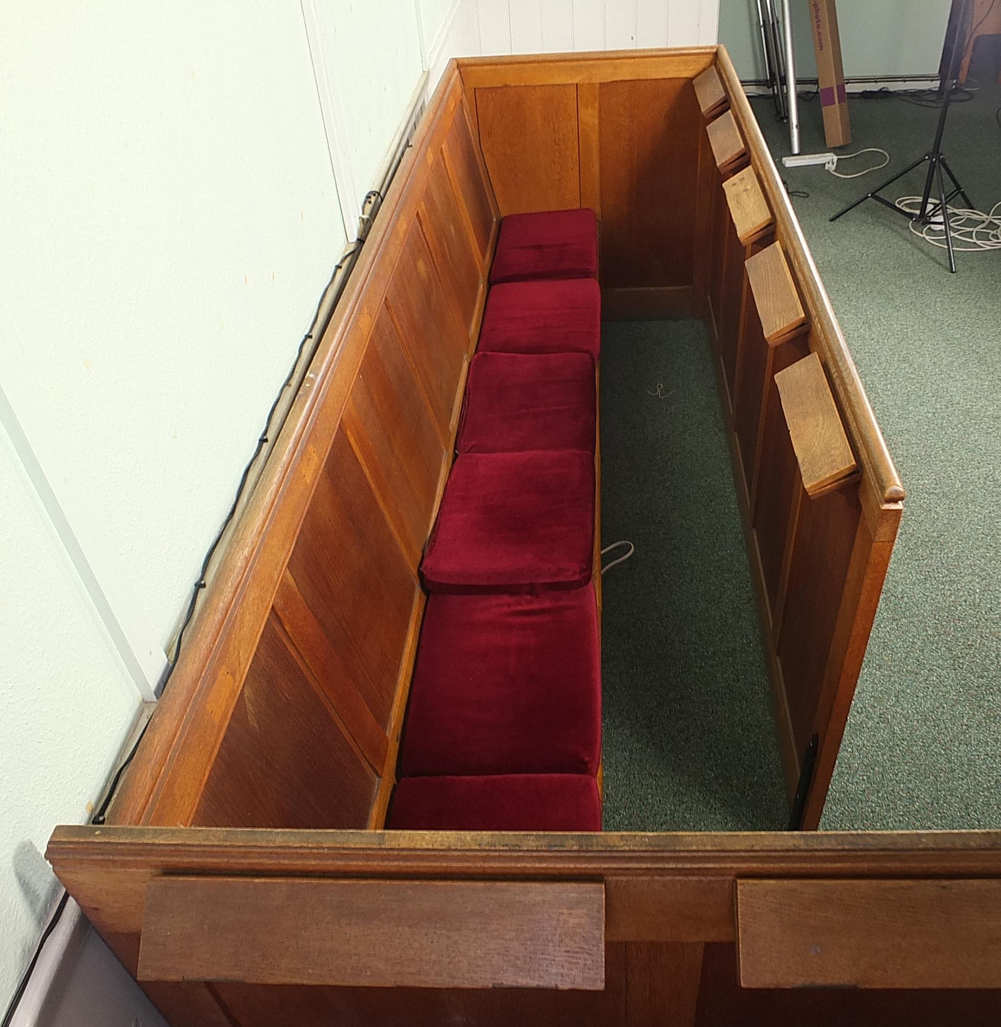 Oak church bench with lift up seats and folding book rests, 96cm H x 285cm W x 88cm D - Image 3 of 4