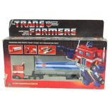 Vintage Transformers Autobot Commander Optimus Prime with box, 5796