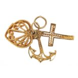 9ct gold faith, hope and charity charm, 3.7cm high, 3.0g