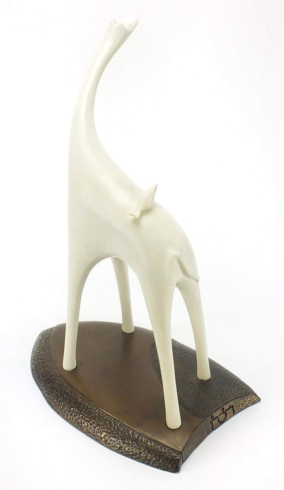 Modernist sculpture of a stylised giraffe and bird raised on a shaped bronzed base, limited - Bild 2 aus 4