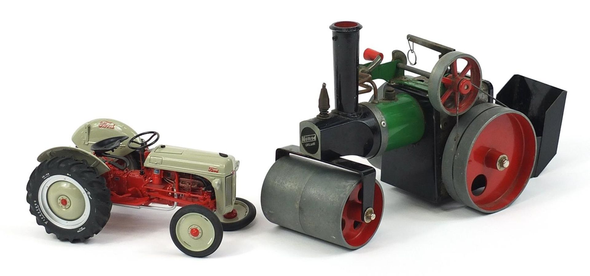 Mamod steam engine and a Danbury mint diecast model 1952 Ford 8N tractor