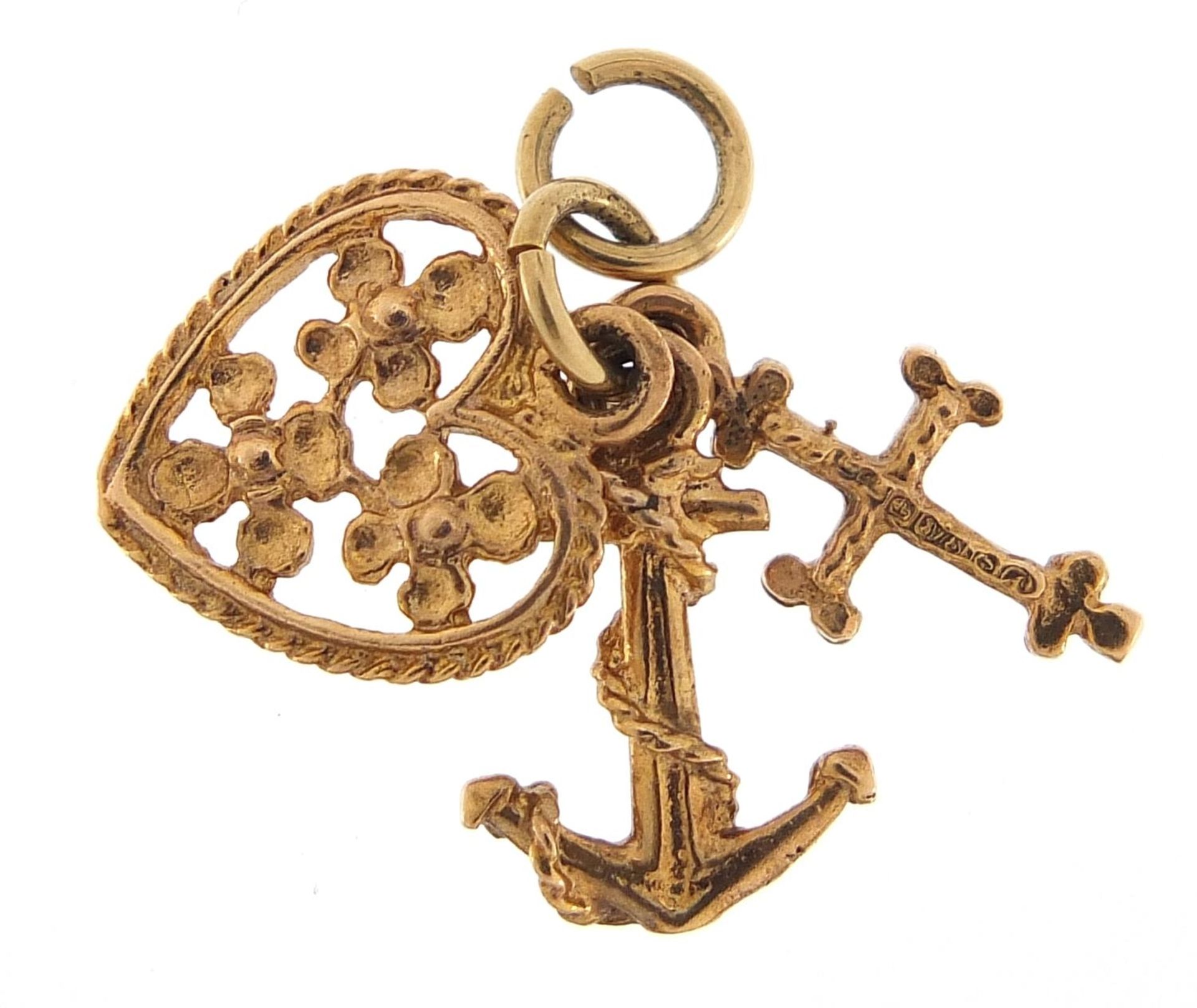 9ct gold faith, hope and charity charm, 2.5cm high, 1.5g - Image 2 of 3