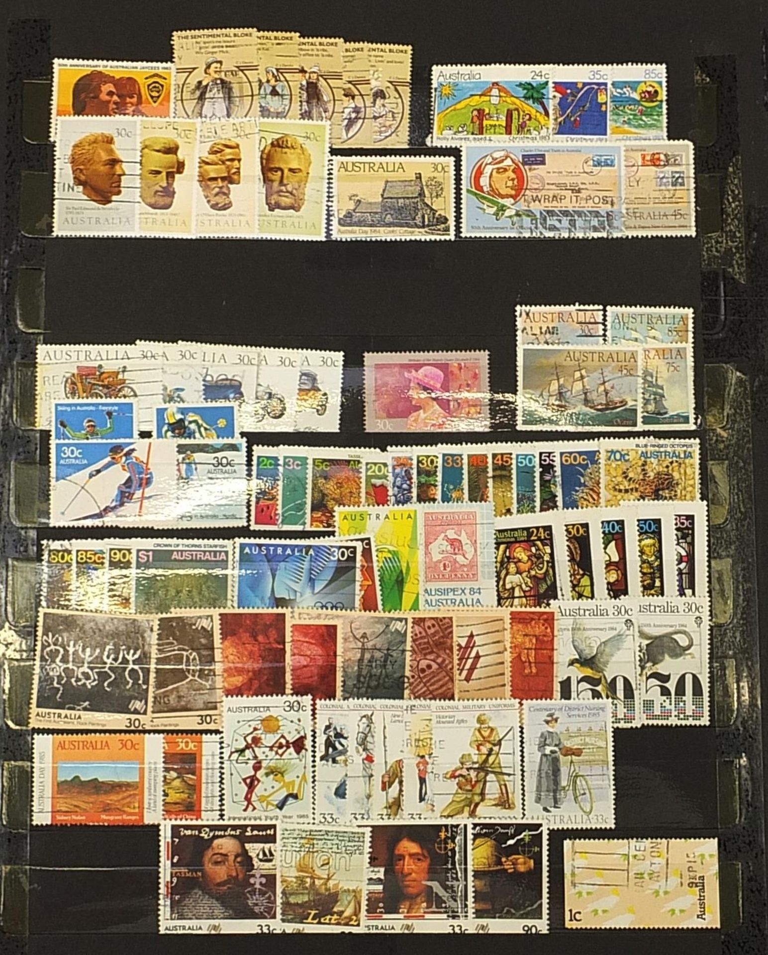 Collection of Australian stamps arranged in an album - Bild 5 aus 6