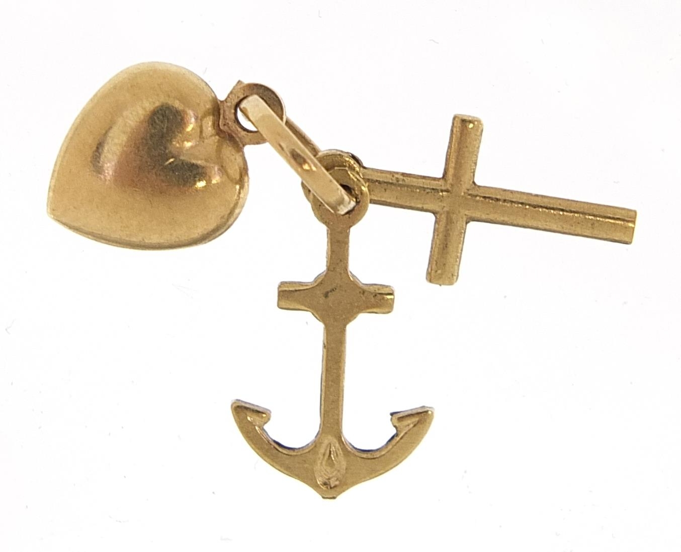 9ct gold faith, hope and charity charm, 1.5cm high, 0.6g - Image 2 of 2