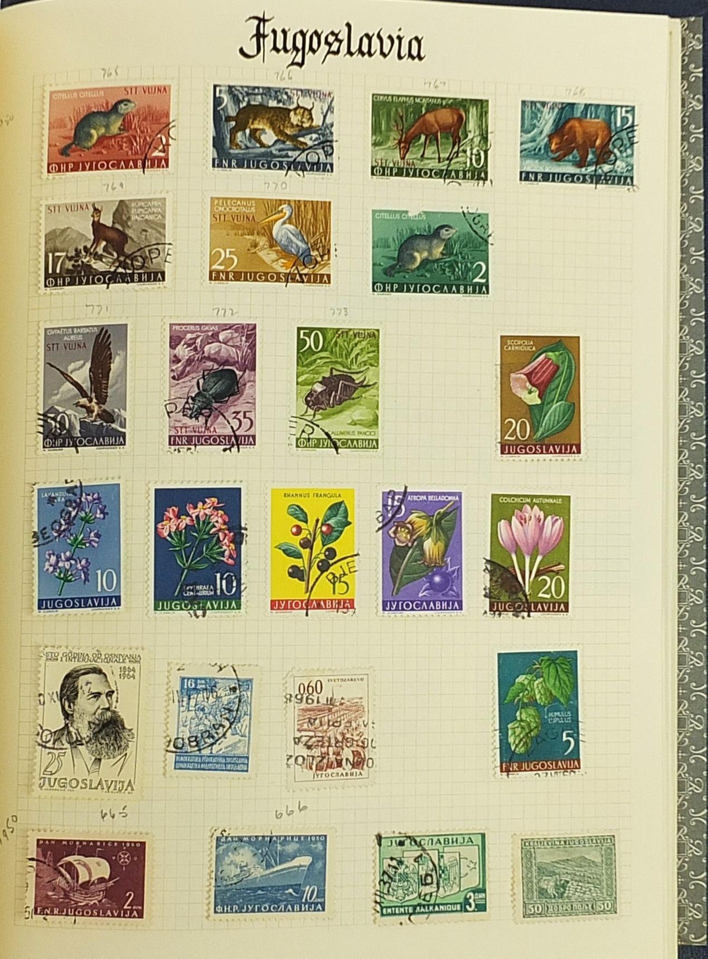 World stamps arranged in an album including Austria, Czech and Danish - Bild 4 aus 6