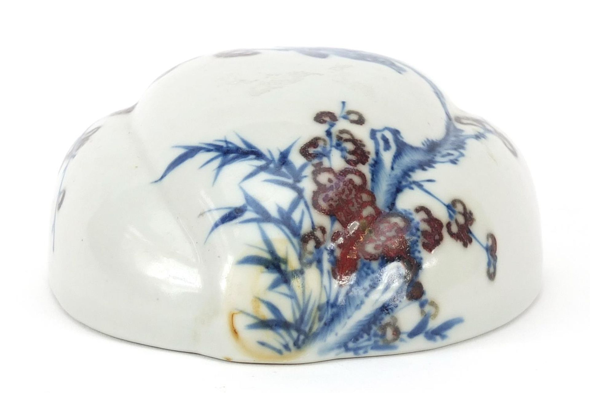 Chinese blue and white with iron red porcelain wall pocket, hand painted with a bird amongst - Image 3 of 3