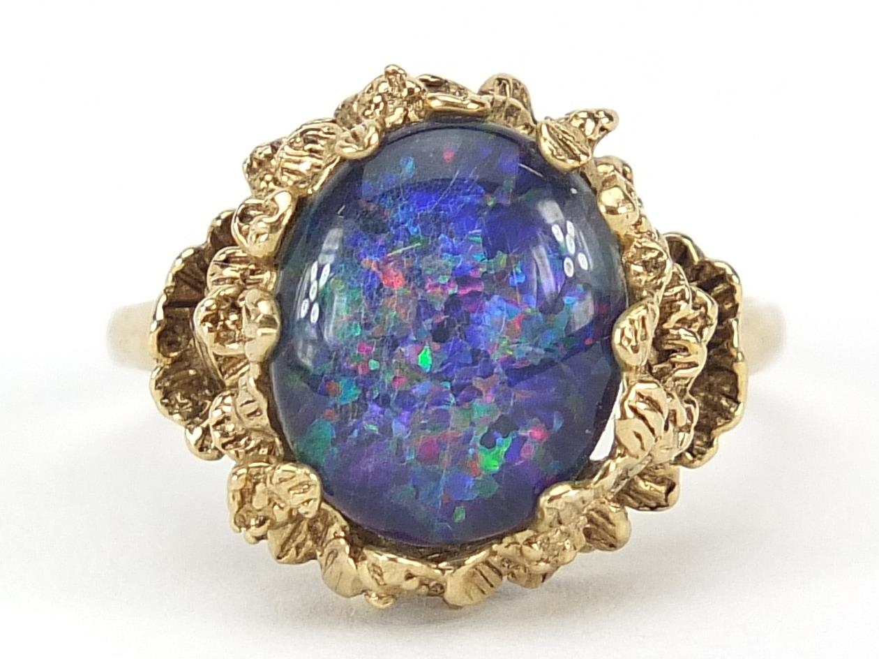 9ct gold opal ring with naturalistic setting, size P, 3.6g