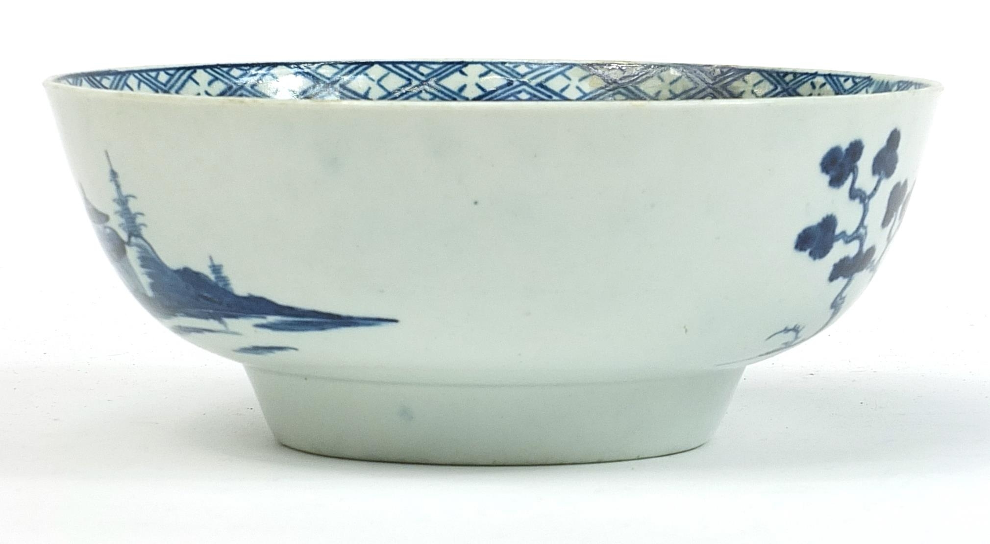 19th century English blue and white porcelain bowl hand painted in the chinoiserie manner with a - Image 2 of 3