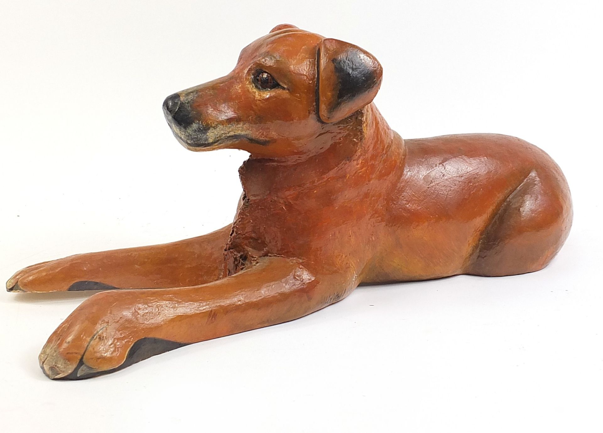 Large plaster recumbent dog, 75cm in length - Image 3 of 3