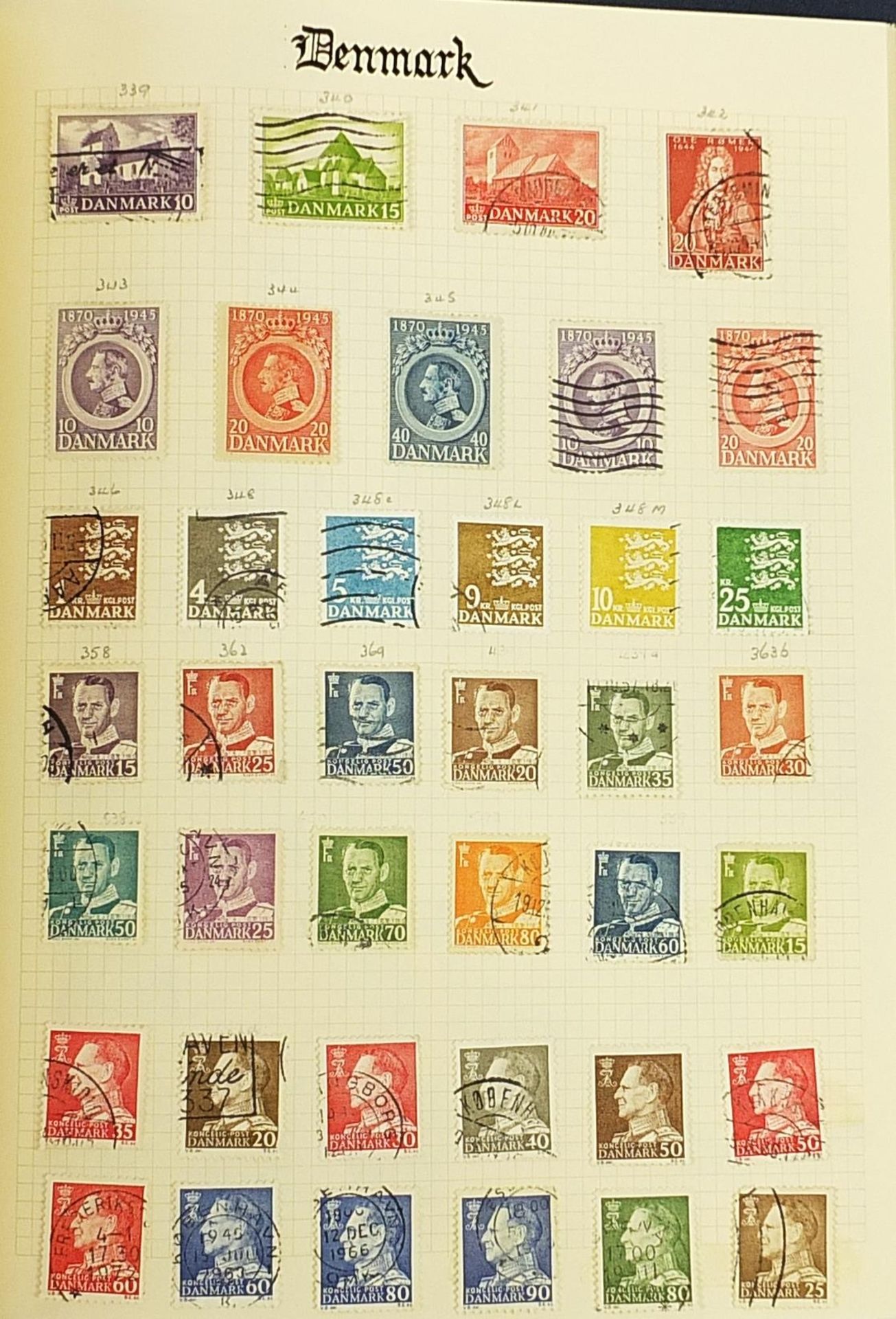 World stamps arranged in an album including Austria, Czech and Danish - Bild 3 aus 6