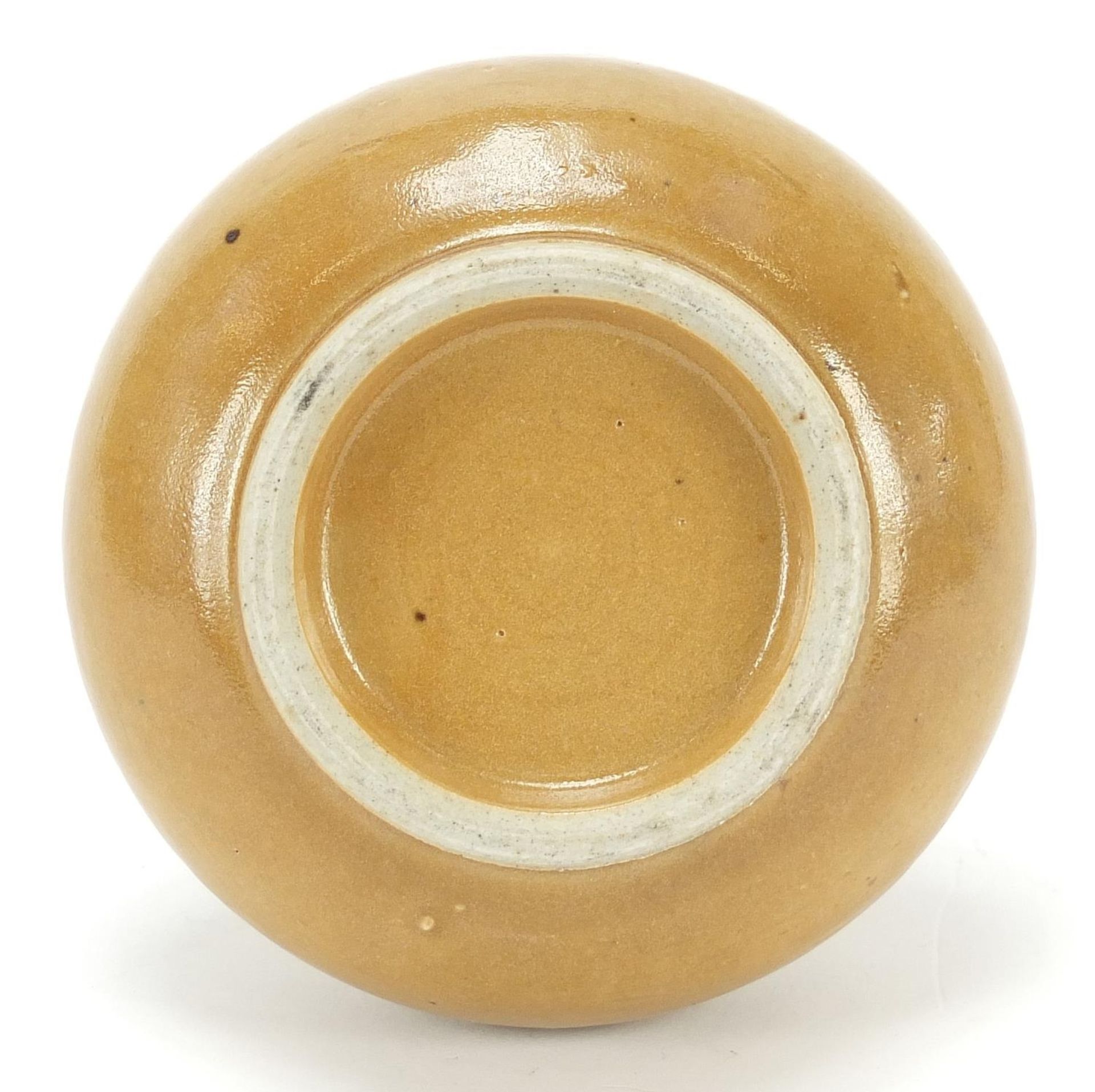 Chinese porcelain vase having a biscuit glaze, 13cm high - Bild 3 aus 3
