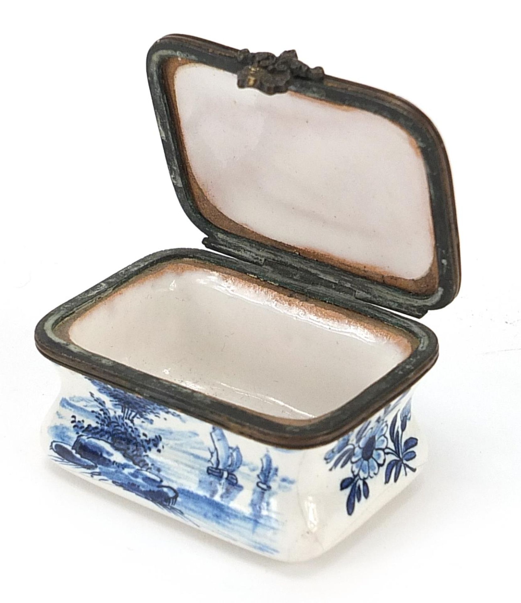 French faience glazed snuff box hand painted with young girl, 6cm wide - Image 3 of 4