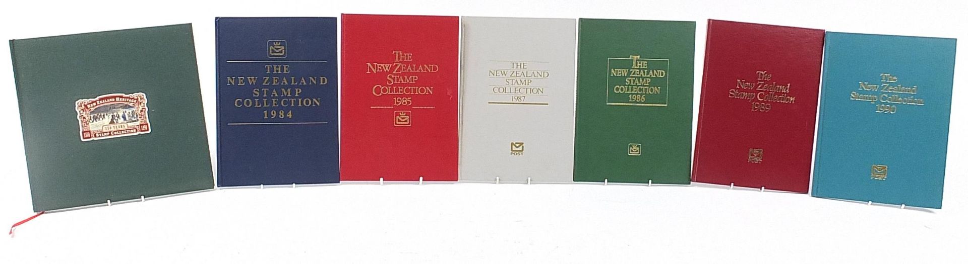 Collection of New Zealand stamps arranged in seven albums - Image 8 of 10