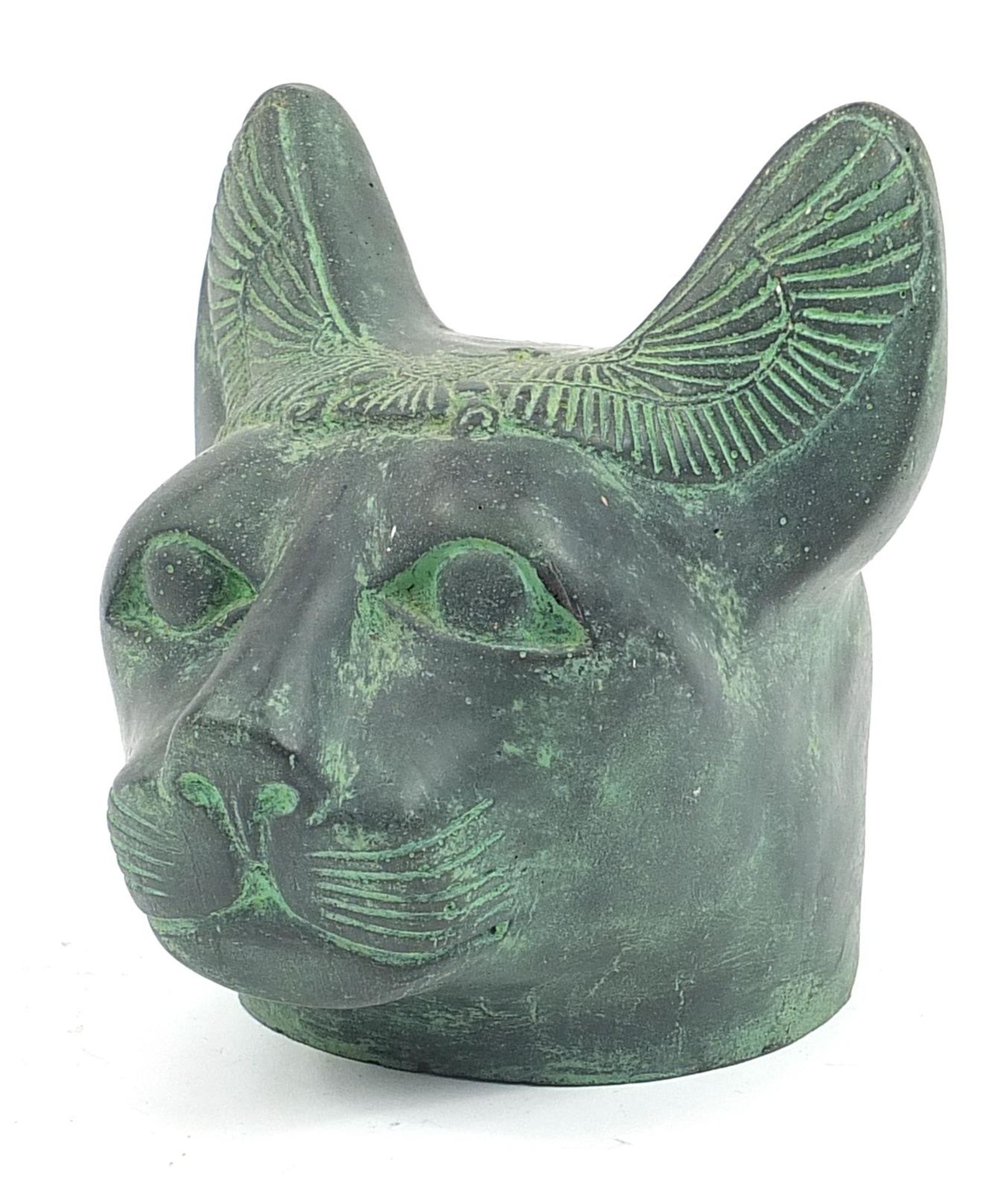 Pottery bust of an Egyptian cat, 15cm high