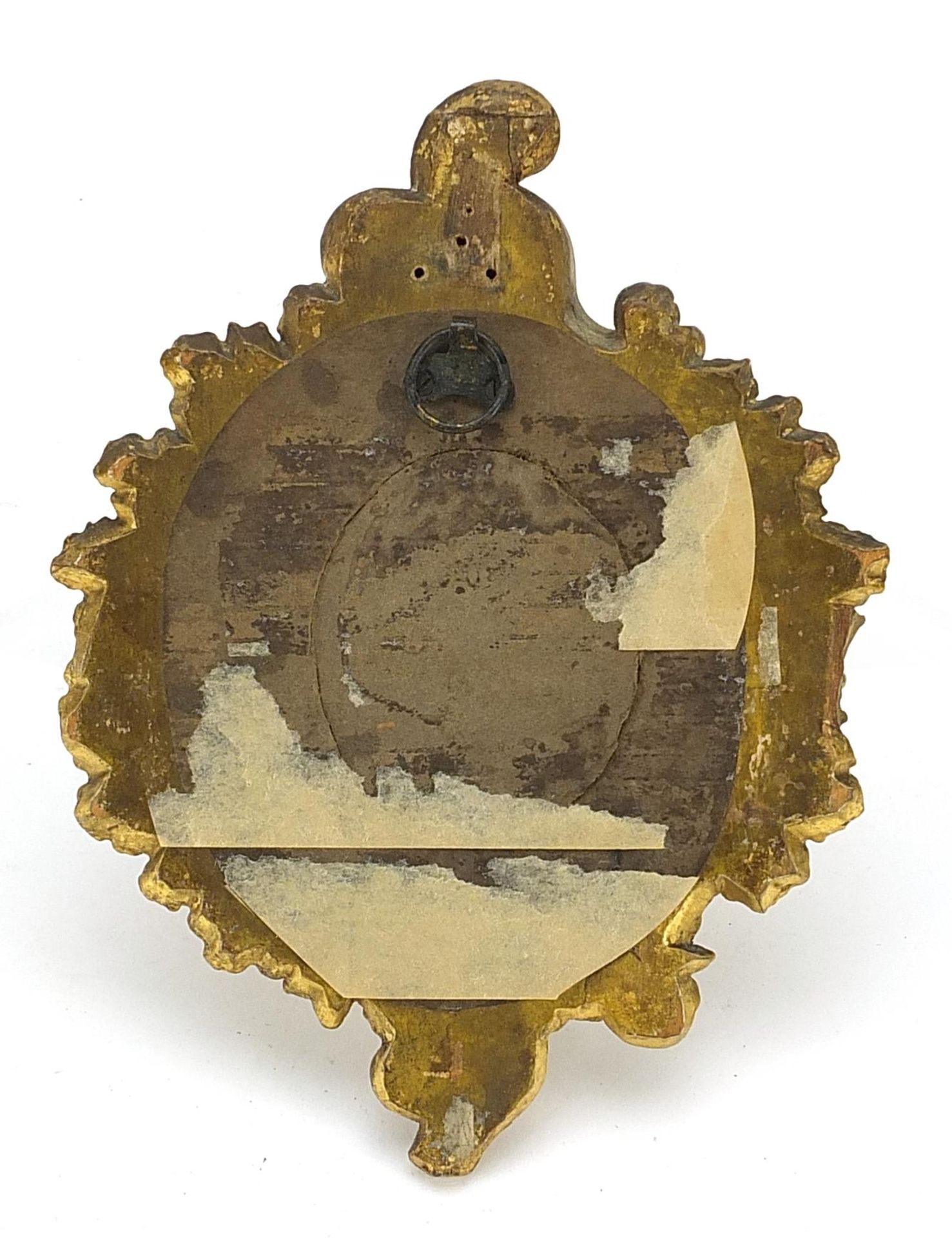Georgian oval hand painted portrait miniature of a gentleman wearing a cravat housed in a giltwood - Image 3 of 3