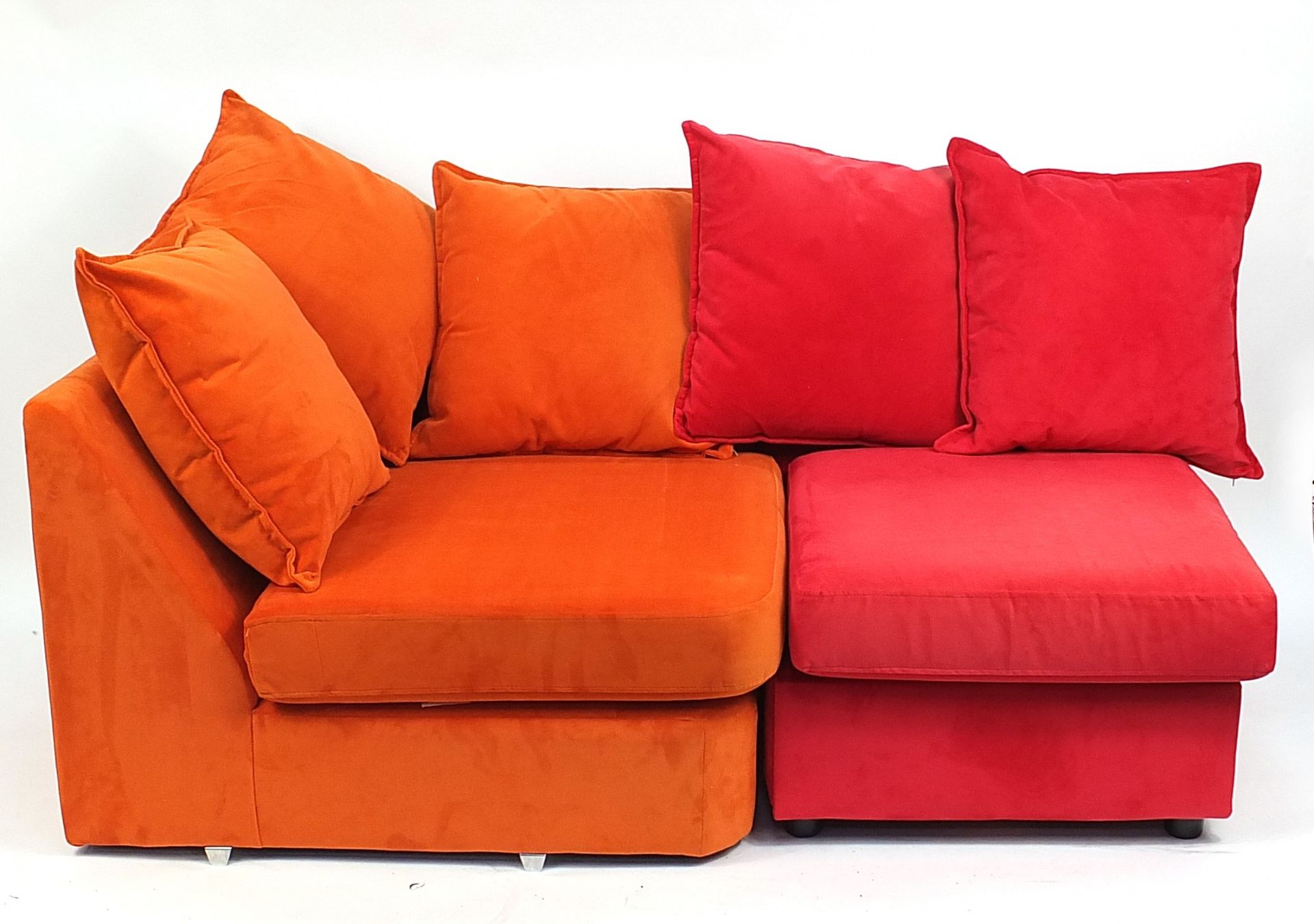 Contemporary DFS Skittle modular sofa with five sections, 88cm H x 330cm W x 240cm D as set up in - Bild 6 aus 10