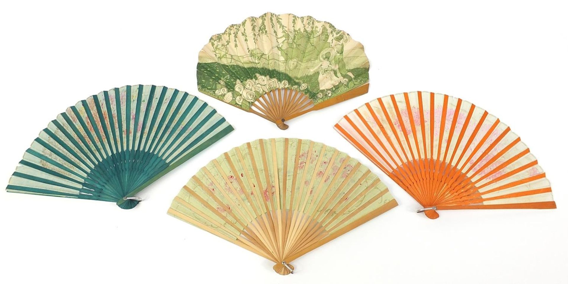 Four Art Deco fans decorated with figures and flowers, the largest 22.5cm in length when closed - Image 2 of 2