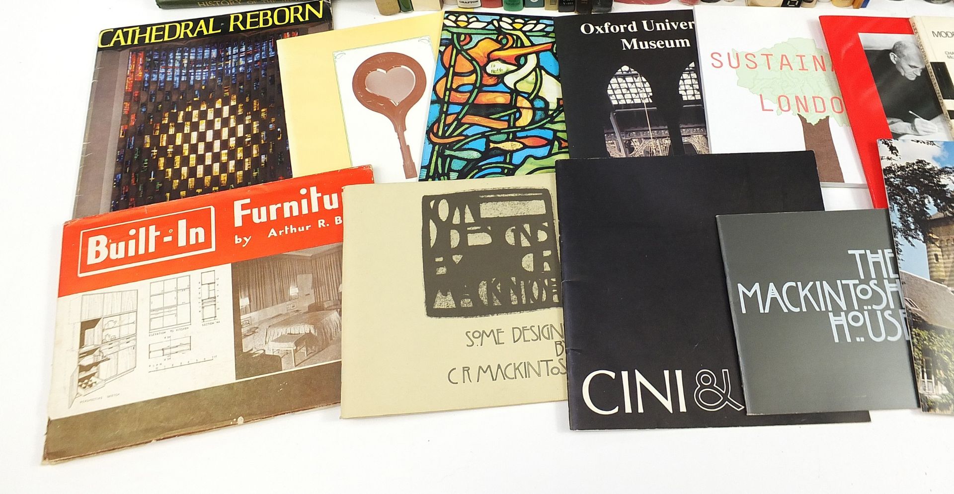 Architectural and related hardback books including Cities and Civilisation, The Architecture of Wre - Image 5 of 6