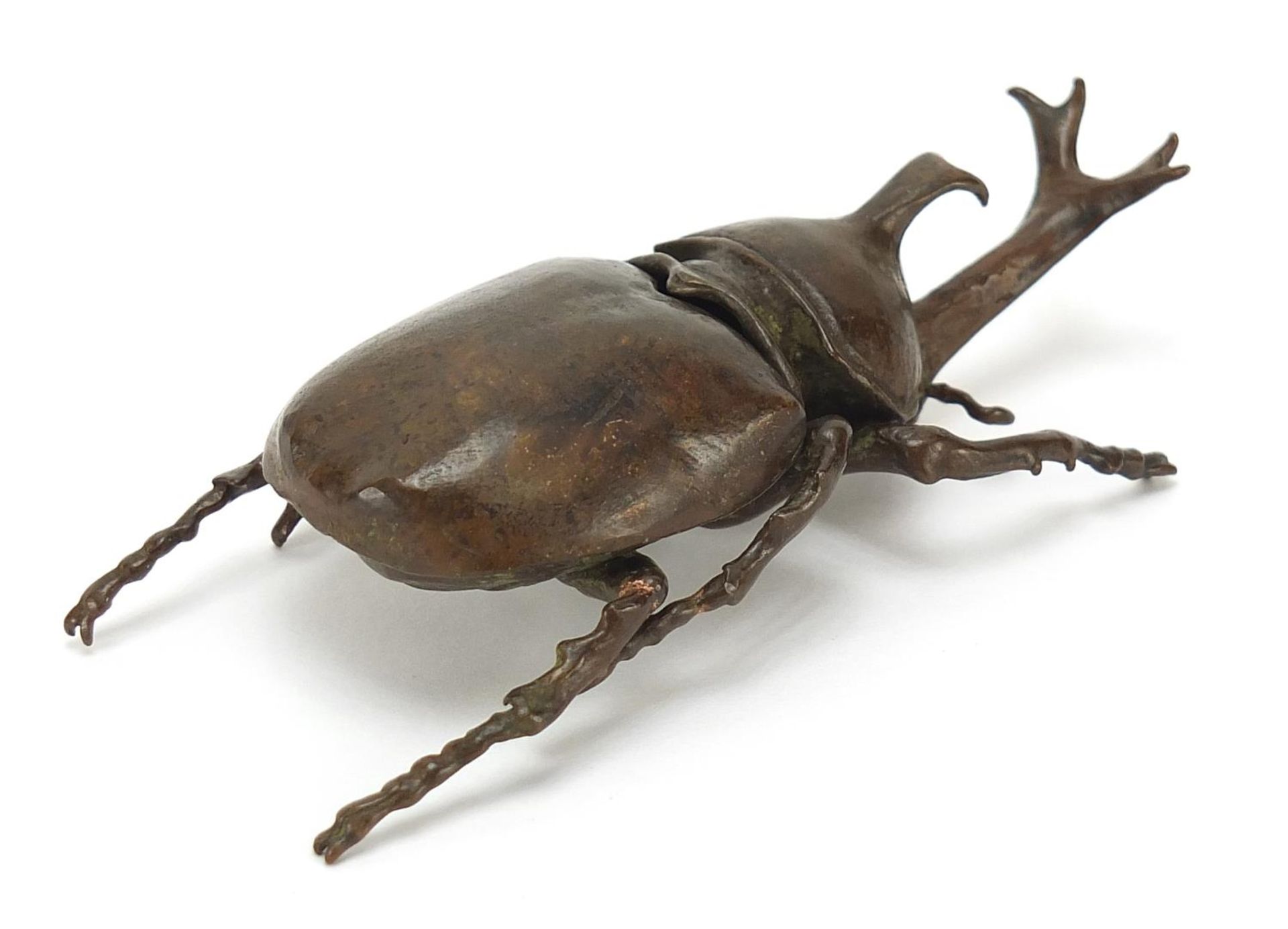 Large Japanese patinated bronze rhinoceros beetle with articulated body, impressed marks, 10cm in - Image 2 of 3