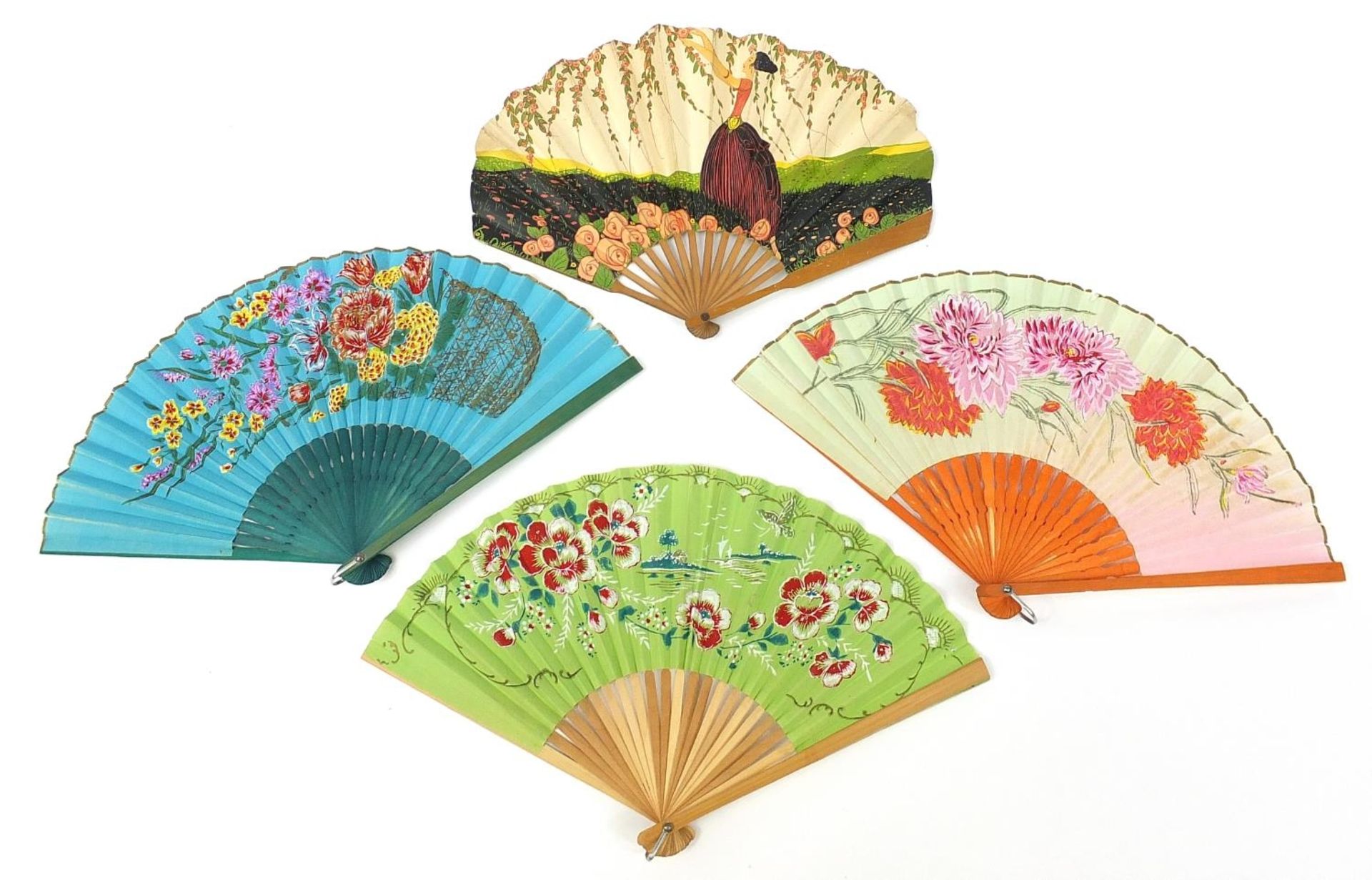 Four Art Deco fans decorated with figures and flowers, the largest 22.5cm in length when closed