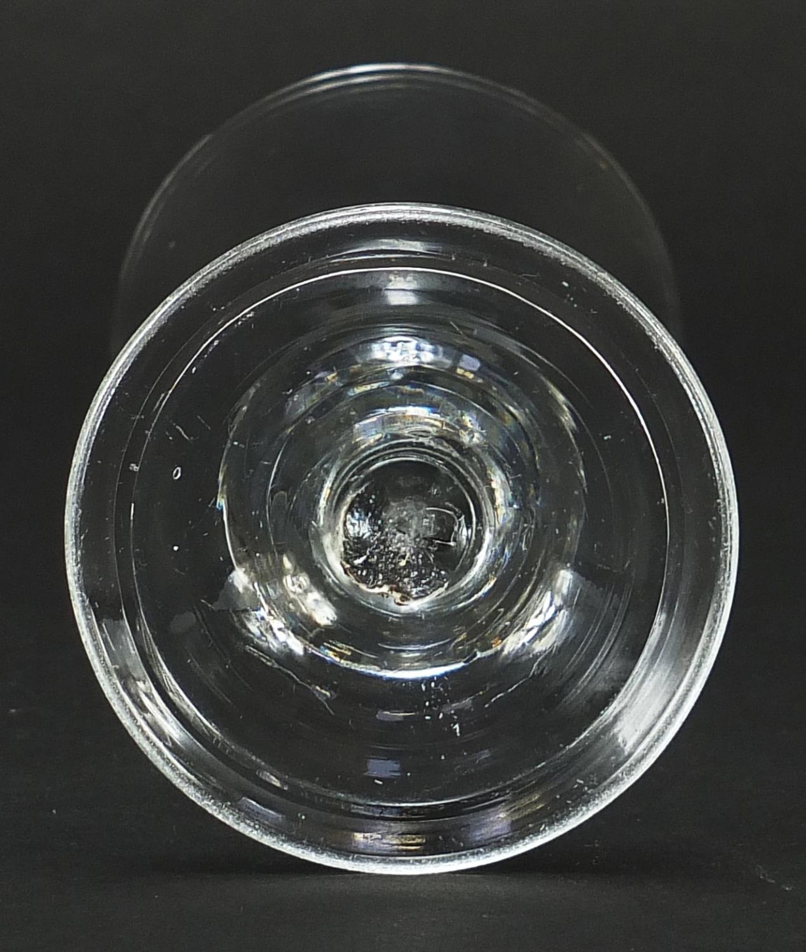 Early 18th century wine glass with folded foot and knopped stem, 12.5cm high - Bild 3 aus 3