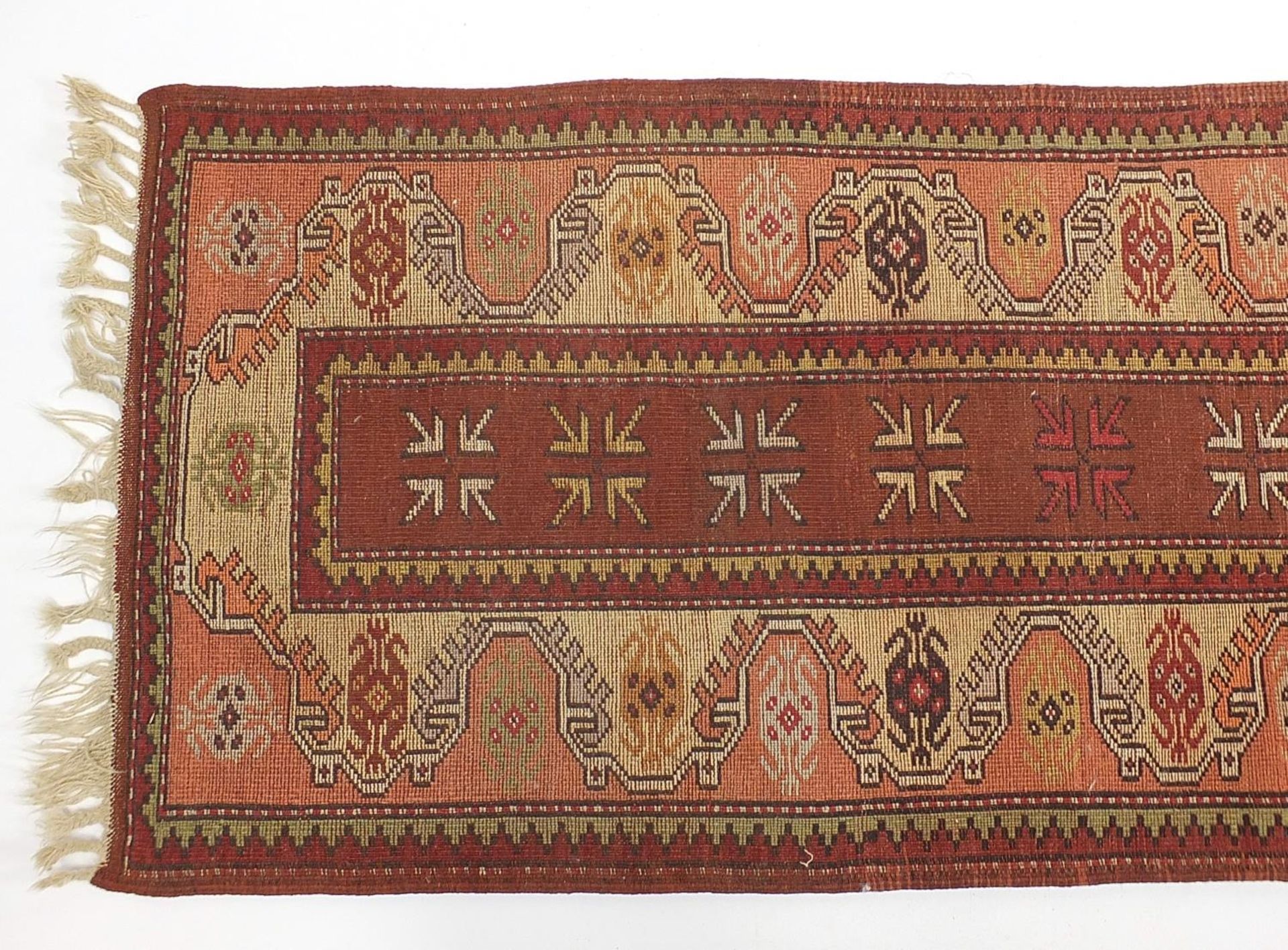 Rectangular Middle Eastern carpet runner having and all over geometric design, 275cm x 75cm - Image 5 of 5