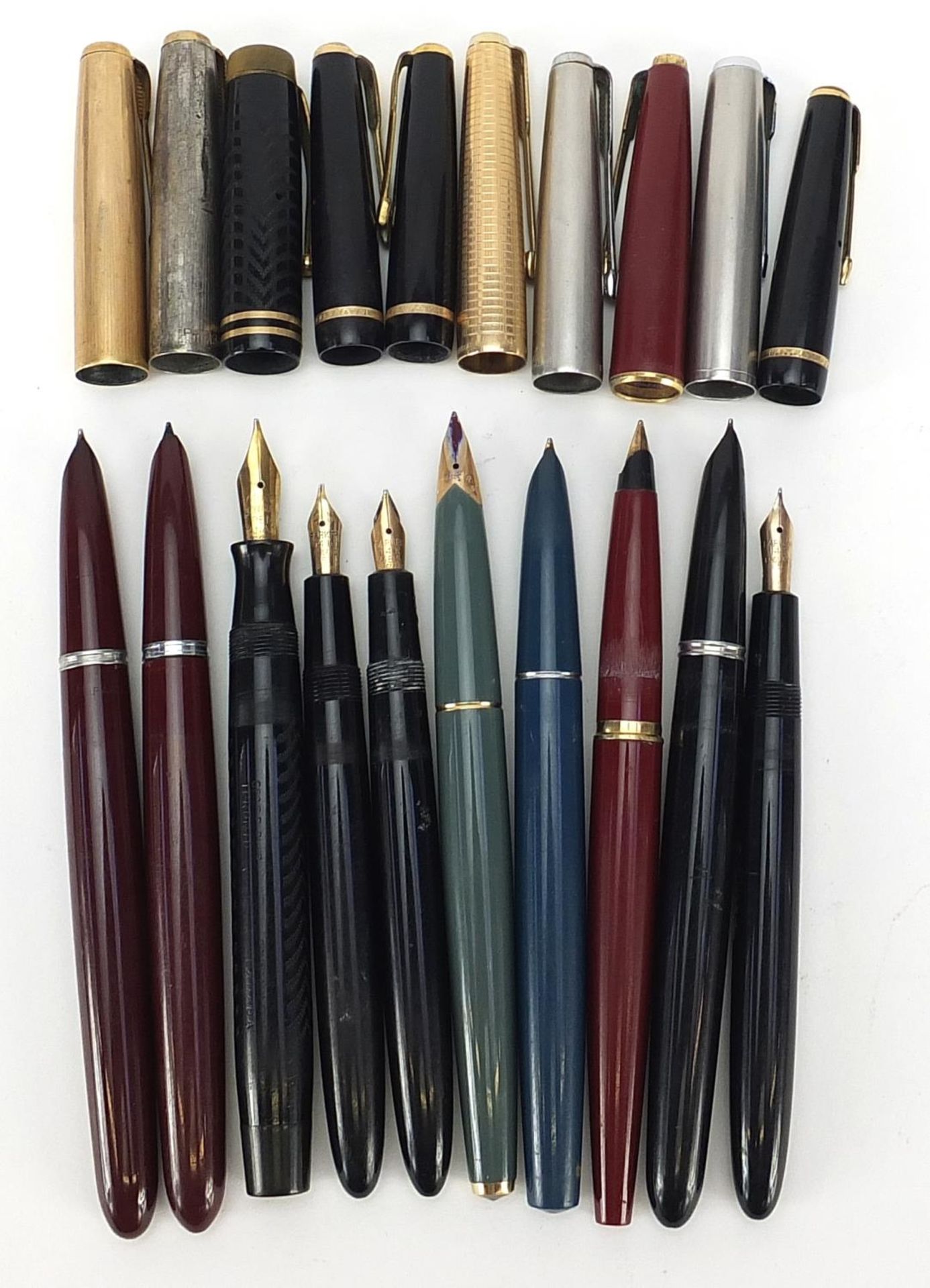 Ten vintage Parker fountain pens, some with gold nibs including one with Lucky Curve nib, 51 and - Image 4 of 7