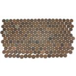 Large quantity of George V pennies, 2055g