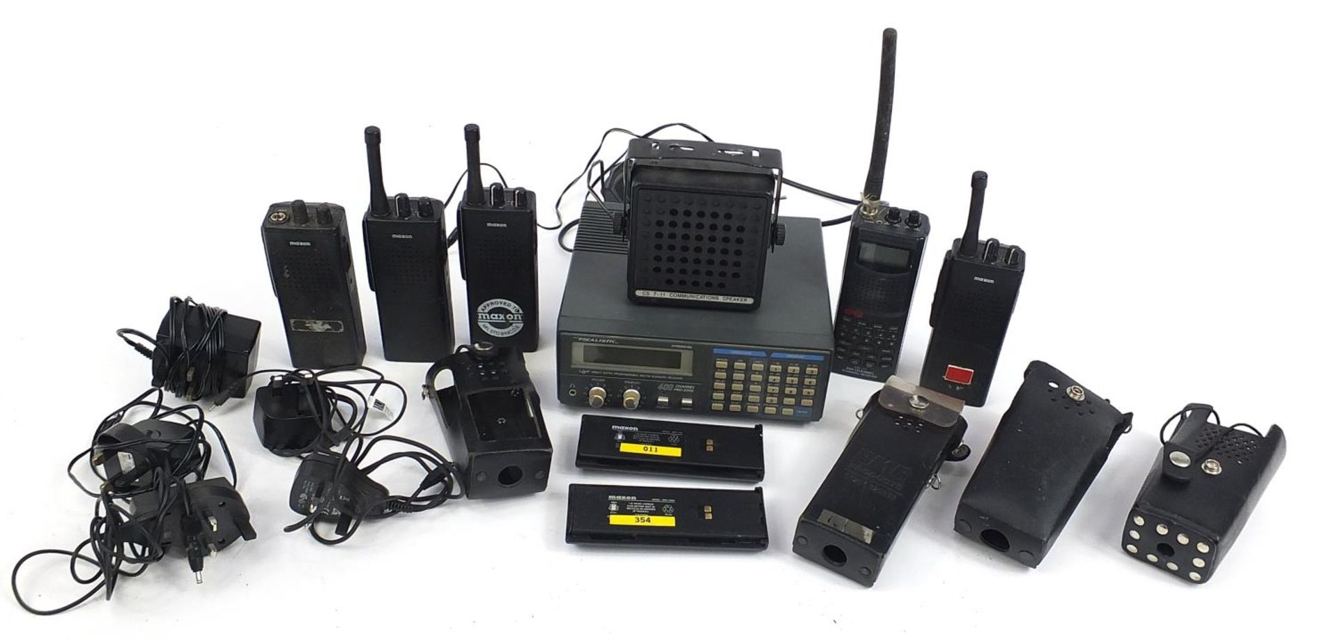 Vintage communication equipment including Realistic 400 channel Pro-2006 scanning receiver, GRE