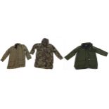 Three gentlemen's Swanndri country hunting coats, sizes M 96cm, L 101cm and XL 106cm