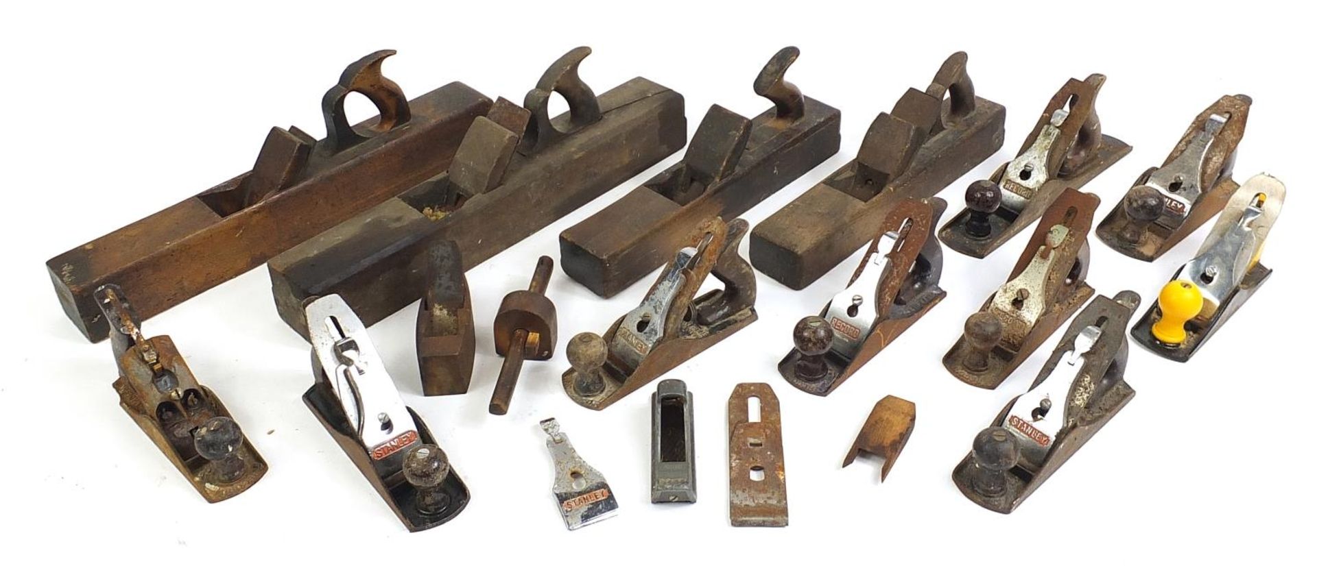 Large selection of vintage woodworking planes including Stanley, Bailey and Record No 05