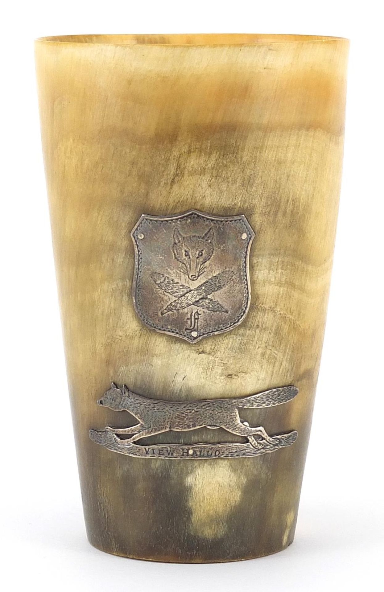 19th century horn hunting beaker with applied silver fox and crest, engraved View Hallo, 12cm high