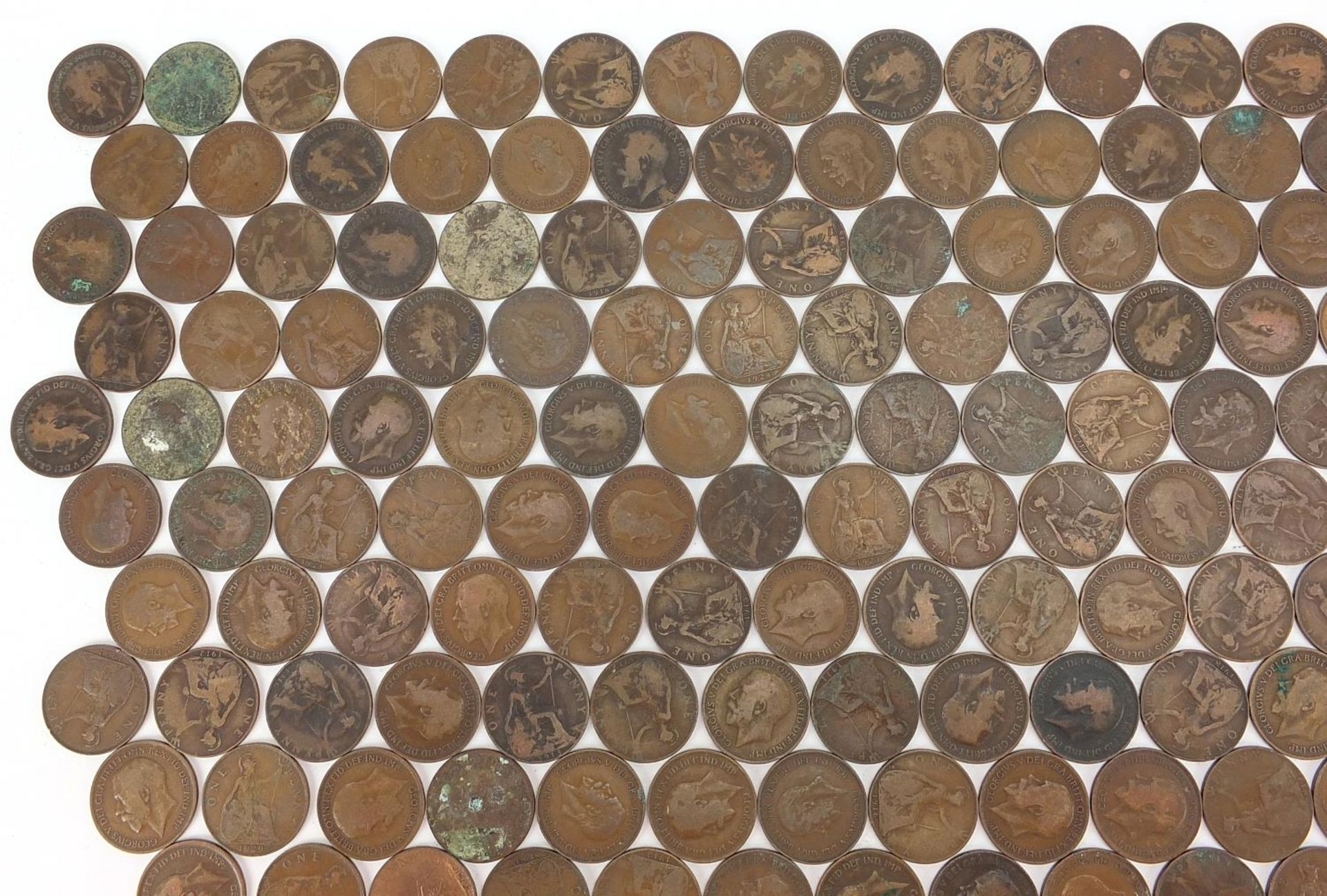 Large quantity of George V pennies, 2055g - Image 2 of 5