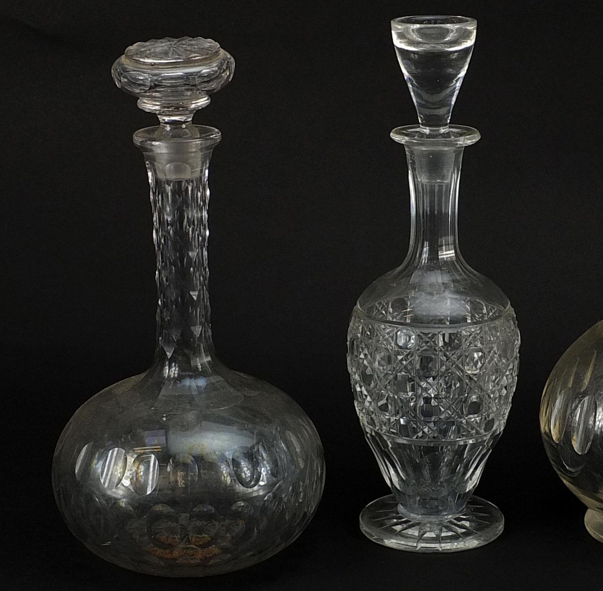 Four glass decanters with stoppers, the largest 30cm high - Image 2 of 5