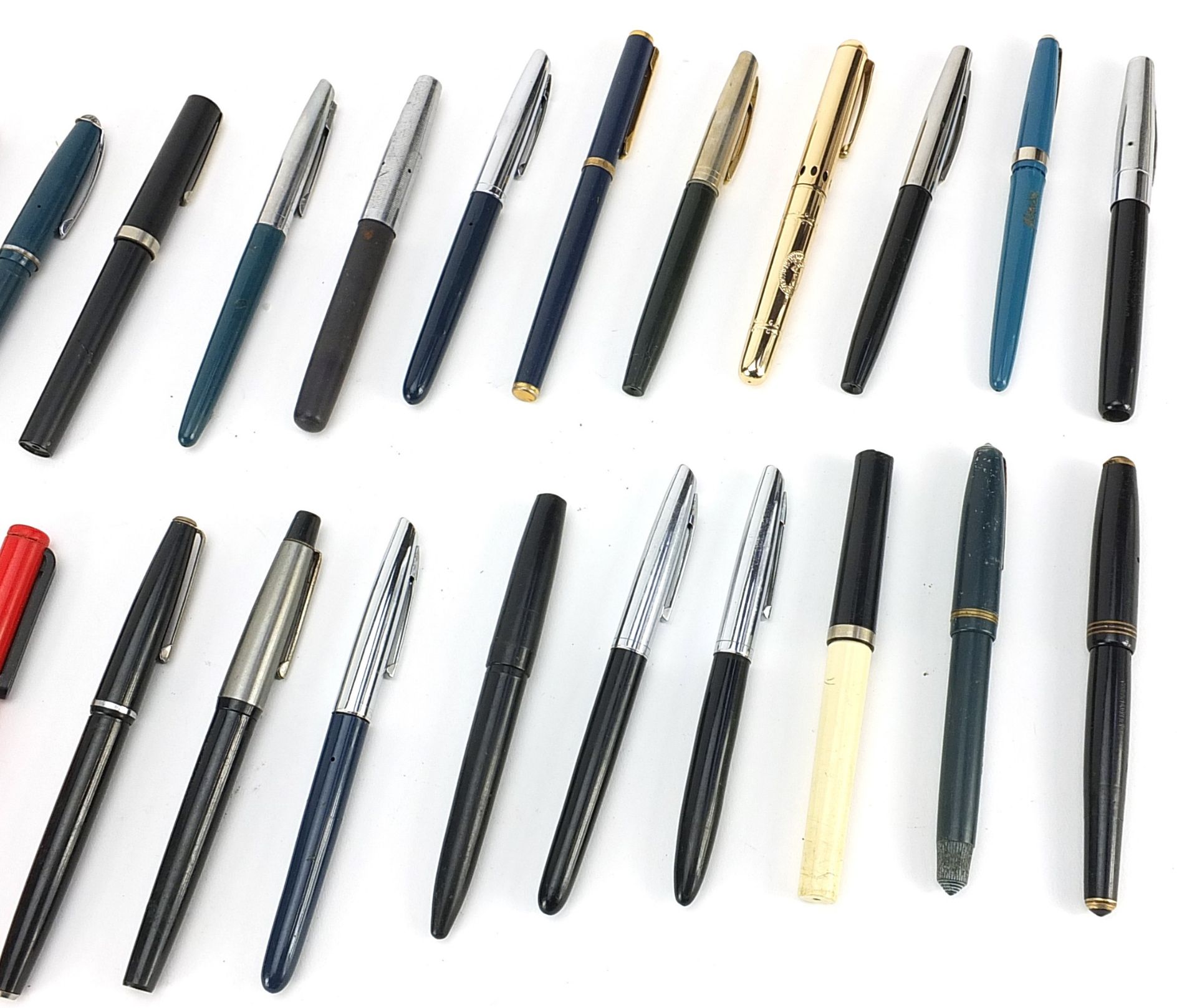 Collection of vintage and later fountain pens - Image 3 of 3