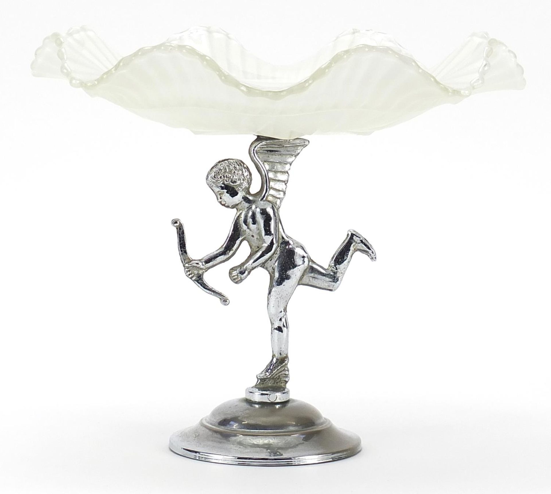 Art Deco chromed Putti design centrepiece with glass dish, 21cm high x 24cm in diameter